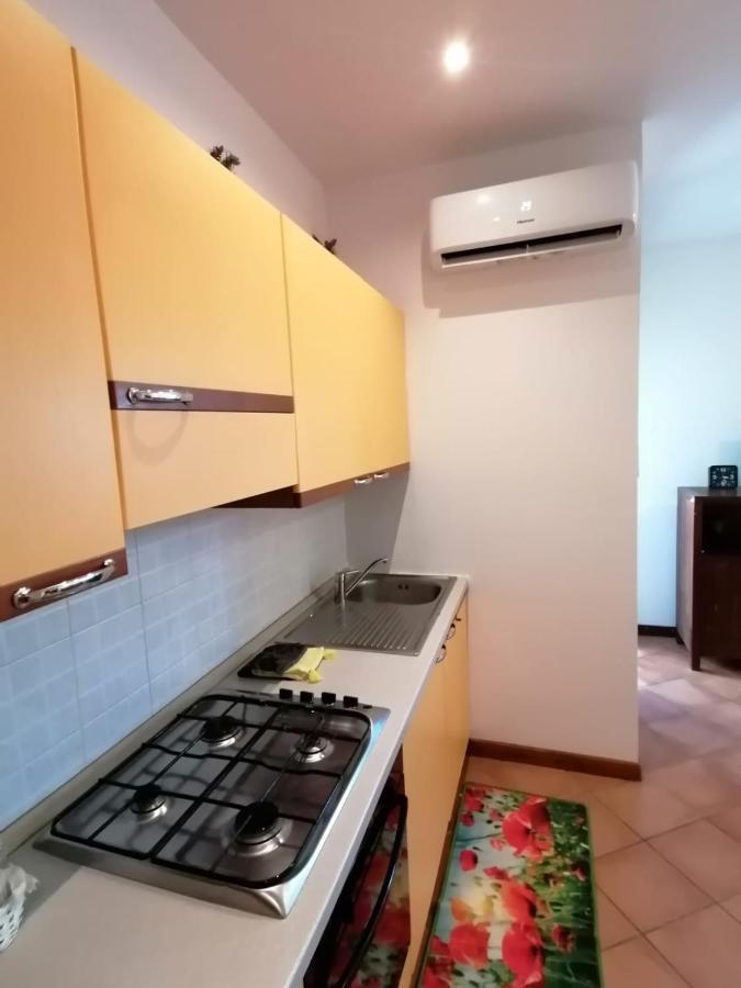 Casa Al Lago Оменя Екстериор снимка