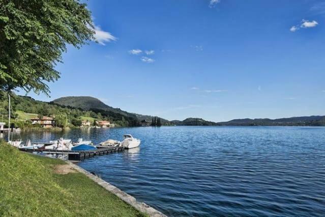 Casa Al Lago Оменя Екстериор снимка