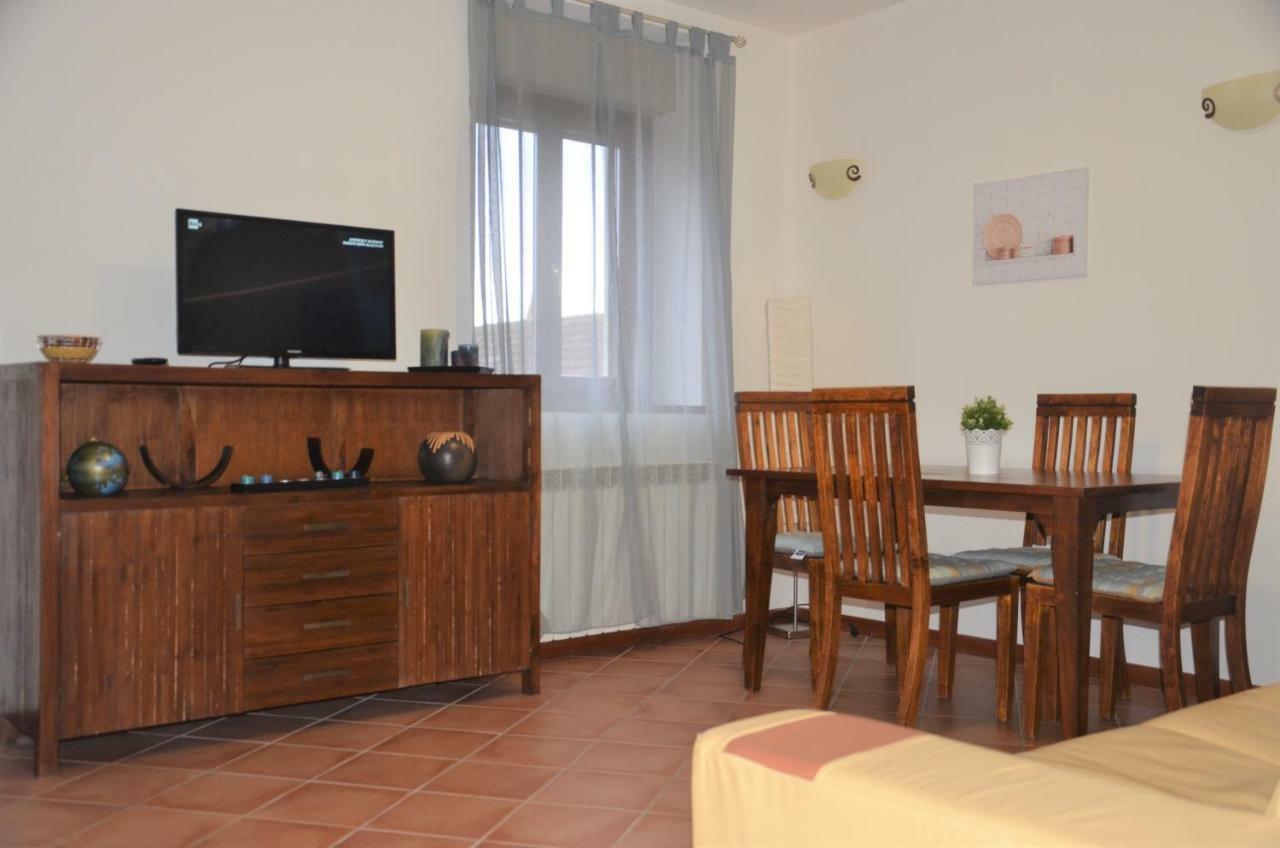Casa Al Lago Оменя Екстериор снимка