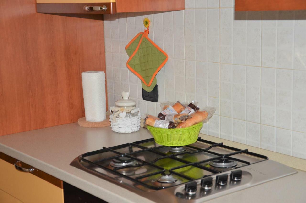 Casa Al Lago Оменя Екстериор снимка