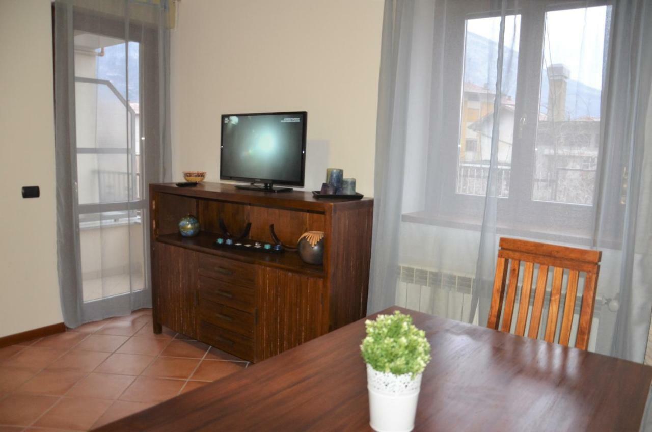 Casa Al Lago Оменя Екстериор снимка