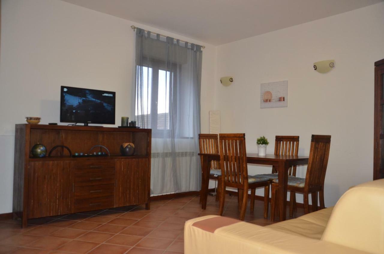 Casa Al Lago Оменя Екстериор снимка